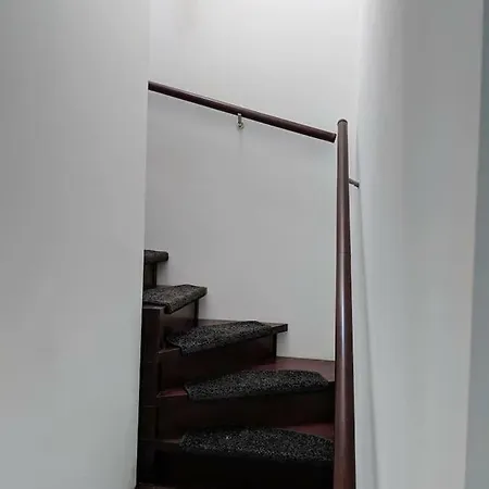 Nyaraló Exklusives Reihenhaus Mit Terrasse *